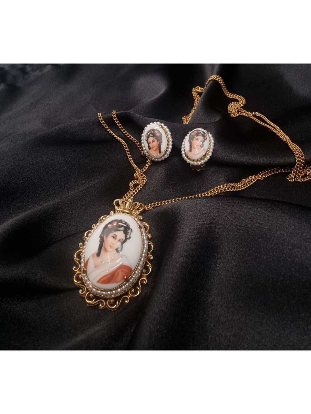 Vintage 1950s-1960s Florenza Necklace & Clip-On Earrings Set